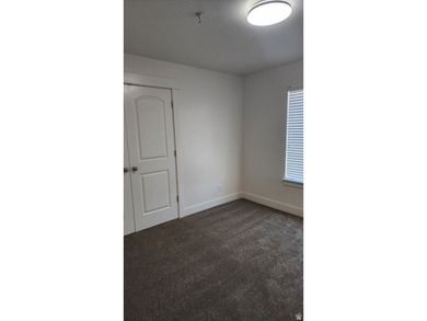 Welcome to this amazing TOP LEVEL 3 bedroom and 2 full Bathroom - photo 11