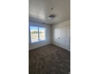 Welcome to this amazing TOP LEVEL 3 bedroom and 2 full Bathroom - photo 12