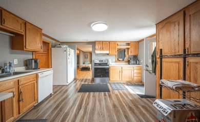 This 158 m/l acre property offers a combination of hunting - photo 6
