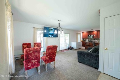 Welcome to this spacious and uniquely designed single-family - photo 23
