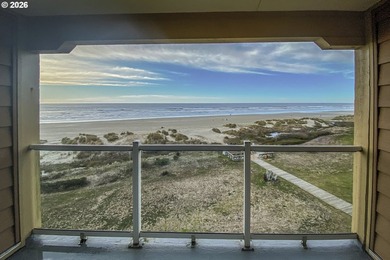 Wake up to breathtaking views and the sound of the Pacific Ocean - photo 26