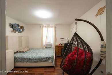 Welcome to this spacious and uniquely designed single-family - photo 29