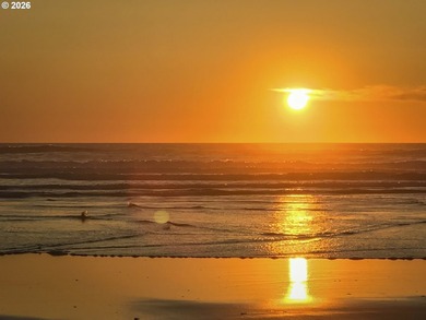 Wake up to breathtaking views and the sound of the Pacific Ocean - photo 30