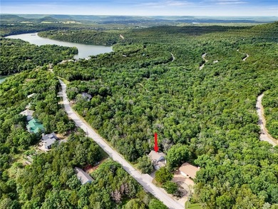 Nestled right next to Table Rock Lake & 15 minutes from Eureka - photo 33