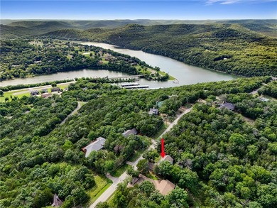 Nestled right next to Table Rock Lake & 15 minutes from Eureka - photo 35