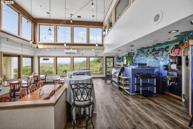 Wake up to breathtaking views and the sound of the Pacific Ocean - photo 39