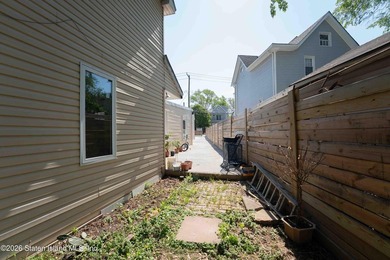 Welcome to this spacious and uniquely designed single-family - photo 39