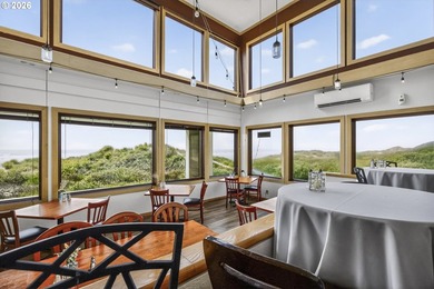 Wake up to breathtaking views and the sound of the Pacific Ocean - photo 41