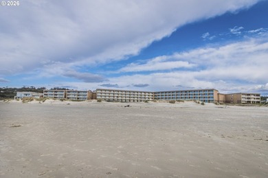 Wake up to breathtaking views and the sound of the Pacific Ocean - photo 44