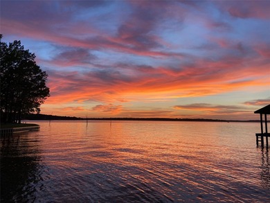 Rustic Lakefront Log Home with Stunning Sunsets No HOA - photo 6