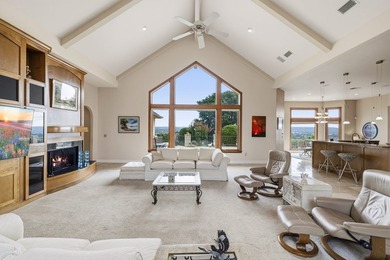 Experience exceptional Hill Country living on 3.05 scenic acres - photo 3