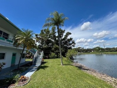 Stunning 2-bedroom,1-bathroom remodeled condo in a vibrant 55+ - photo 3