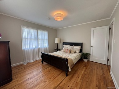 Newly renovated home with a 2nd floor apartment! This cheerful - photo 7