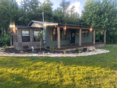 Dale Hollow Lake Home For Sale in Burkesville Kentucky