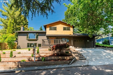 Lake Oswego Home For Sale in Lakeoswego Oregon