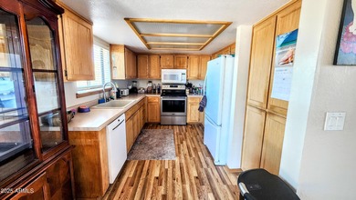 Discover this charming home nestled in a fantastic neighborhood - photo 13