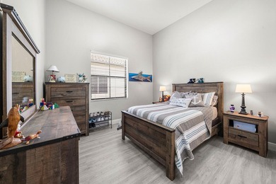 Welcome to this beautifully updated 4-bedroom, 3-bathroom home - photo 17