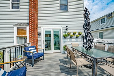 Welcome to this beautifully updated Colonial in the heart of - photo 19
