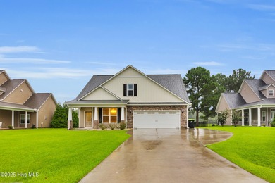 Lake Home For Sale in New Bern, North Carolina