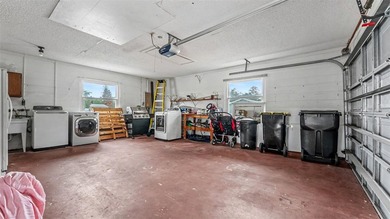 Welcome to this beautifully maintained 2-bedroom, 2-bathroom - photo 30