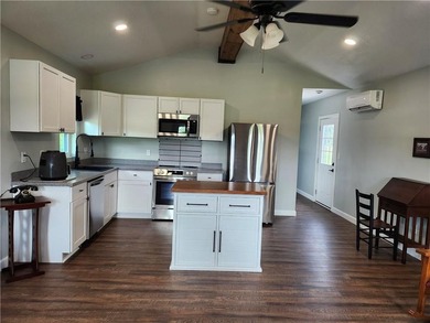 Don't miss this charming brand-new home, perfect for a summer - photo 6