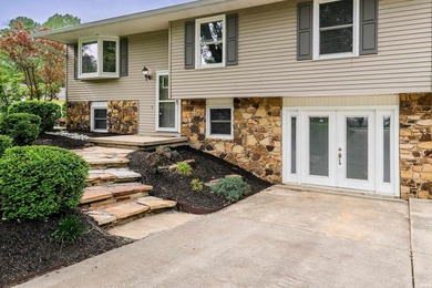 This stunning property is a true nature lover's paradise - photo 2