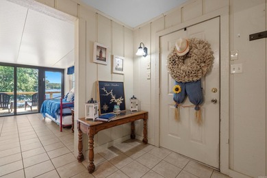 One-of-a-Kind Lake Cottage with Unforgettable Views! If you've - photo 4