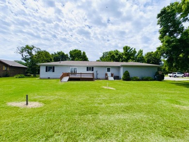 This well-built home combines great bones with an unbeatable - photo 4