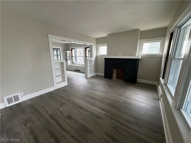 Looking for a turnkey investment or the perfect owner-occupied - photo 4