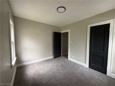 Looking for a turnkey investment or the perfect owner-occupied - photo 9