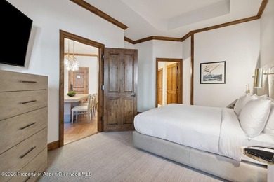 2024 renovations completed (including new decor, furniture - photo 15
