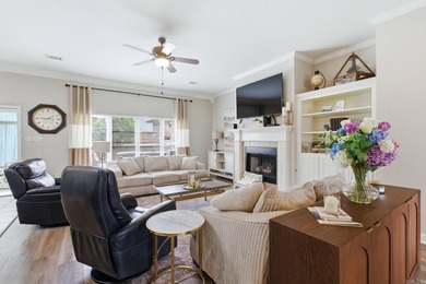 Don't miss this charming home with a fantastic one-level floor - photo 6