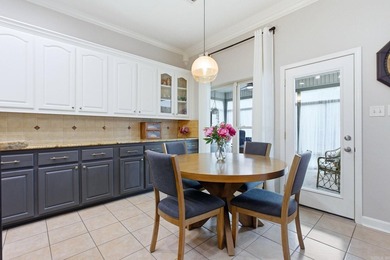 Don't miss this charming home with a fantastic one-level floor - photo 10