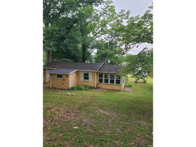 Goose Lake - Whitley County Home Sale Pending in Columbia City Indiana