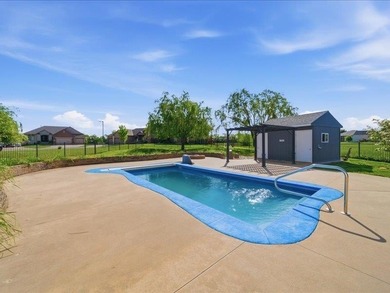 One level custom-built home with zero entry in Augusta's Stone - photo 32