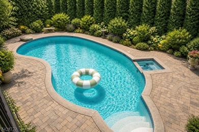 Exceptional Packanack Lake ranch offering the perfect blend of - photo 8
