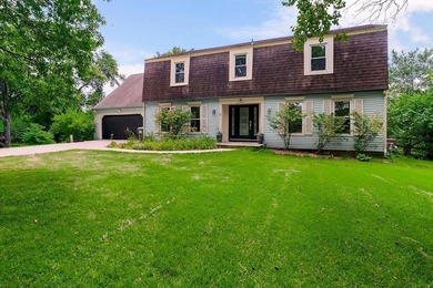 PRICE IMPROVEMENT! HIGHLY MOTIVATED SELLERS! We welcome any and - photo 4