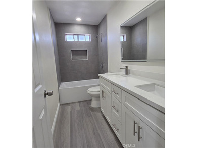 Newly remodeled 2 bedrooms, 1 bath home with a spacious den that - photo 10