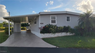 Caloosahatchee River Home Sale Pending in Fort Myers Florida