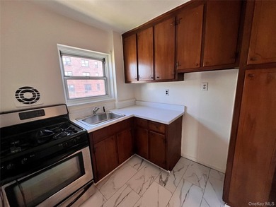 Prime New Rochelle Location! Ideally situated near Metro- North - photo 2