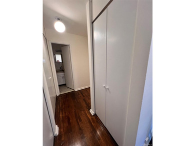 Prime New Rochelle Location! Ideally situated near Metro- North - photo 3
