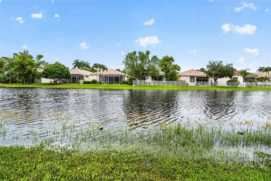 GORGEOUS LAKE FRONT HOME IN THE HIGHLY DESIRABLE GATED COMMUNITY - photo 4