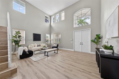 GORGEOUS LAKE FRONT HOME IN THE HIGHLY DESIRABLE GATED COMMUNITY - photo 8