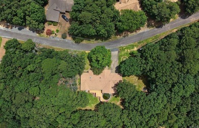 HOME with 4-CAR GARAGE on Flat Lot with a bathroom for each - photo 4