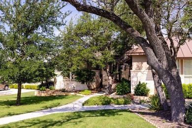 Beautiful single-family home sits overlooking the green of Hole - photo 2