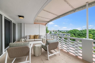 Welcome to this stunning, fully renovated, highly desirable - photo 3