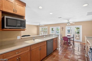 Old Florida charm meets waterfront living in the heart of - photo 13