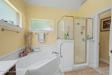 SECLUDED COUNTRY RETREAT ON 2 ACRES IN BYHALIA! Welcome to 186 - photo 18