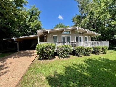 Lake Home For Sale in Cherokee Village, Arkansas