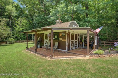 SECLUDED COUNTRY RETREAT ON 2 ACRES IN BYHALIA! Welcome to 186 - photo 25